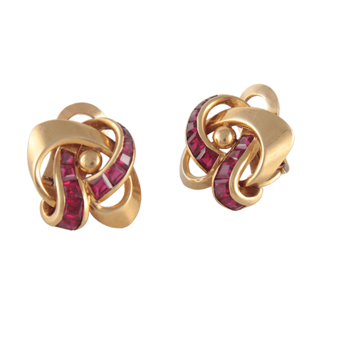 Boucles d'oreilles Boucles d'oreilles entrelacées Rubis synthétiques 58 Facettes 1